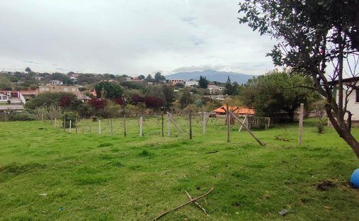 Land in Quito, Pichincha, Ecuador 1