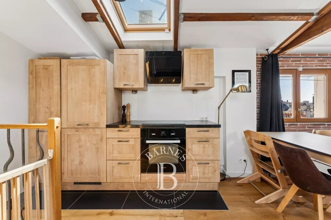 Apartment in Saint Placide, Paris 6e Arrondissement, Paris 2 - 18940324