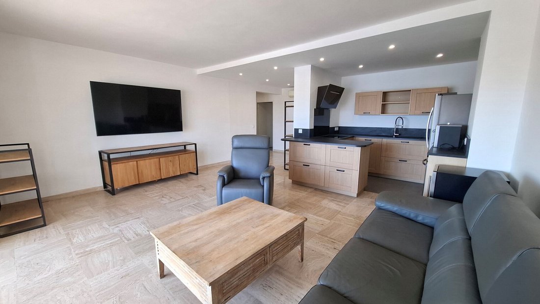 Apartment in Hyeres, Provence-Alpes-Côte d'Azur, France 4 - 18944379