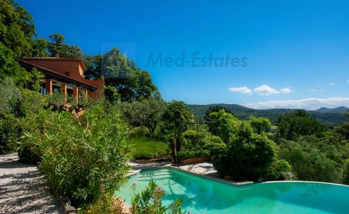 Villa in La Garde-Freinet, Provence-Alpes-Côte d'Azur, France 1