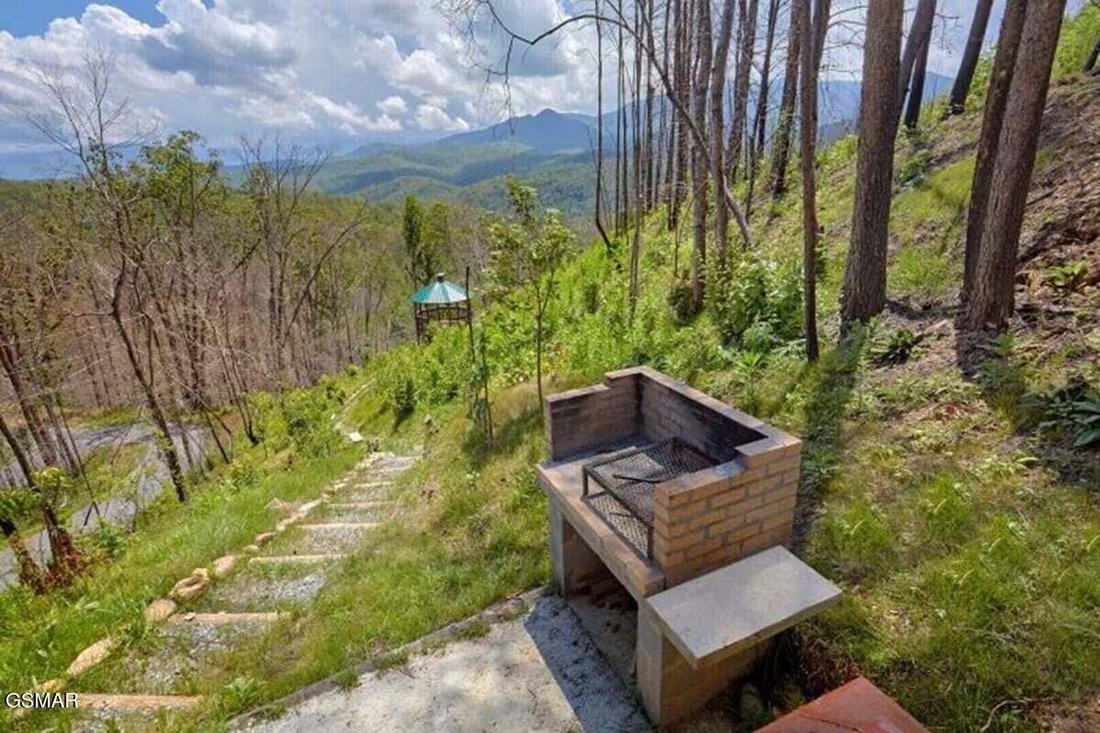 House in Gatlinburg, Tennessee, United States 5 - 18939468