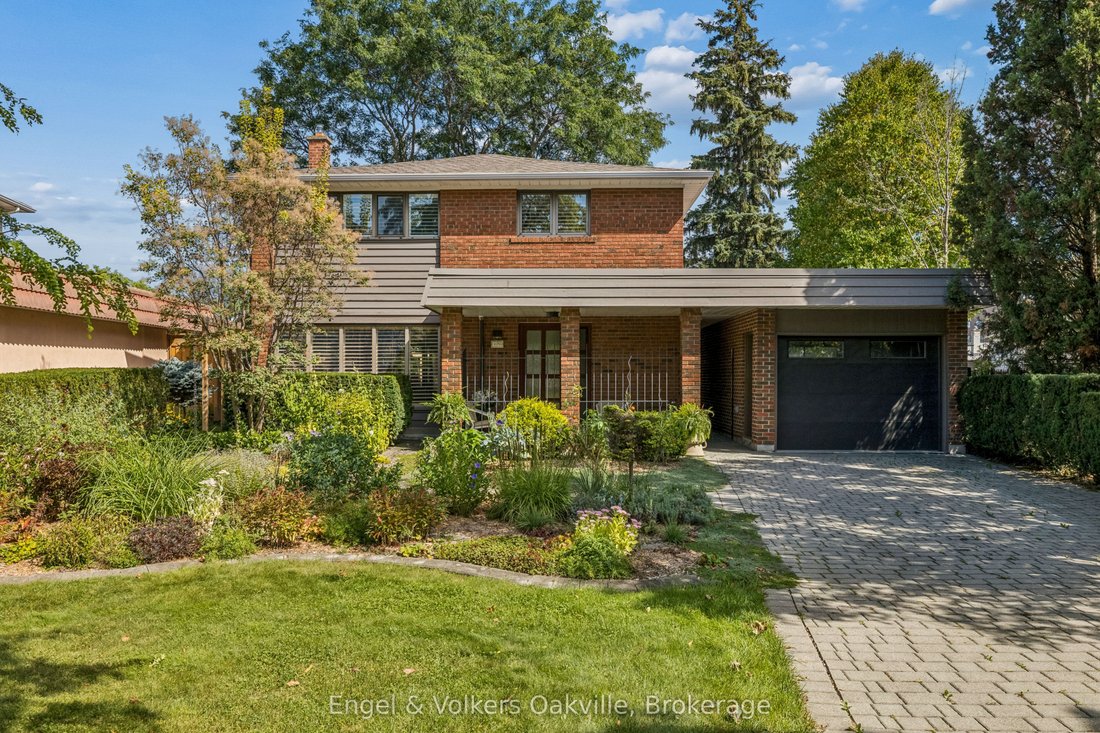 House in Mississauga, Ontario, Canada 1 - 18944035