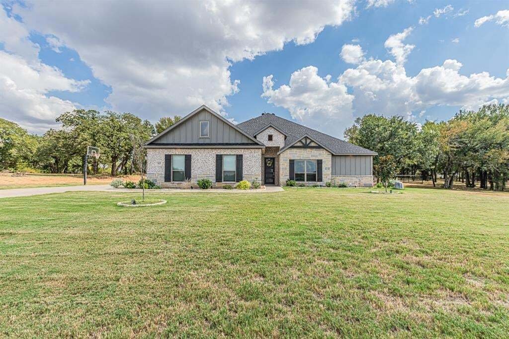House in Weatherford, Texas, United States 3 - 18939957