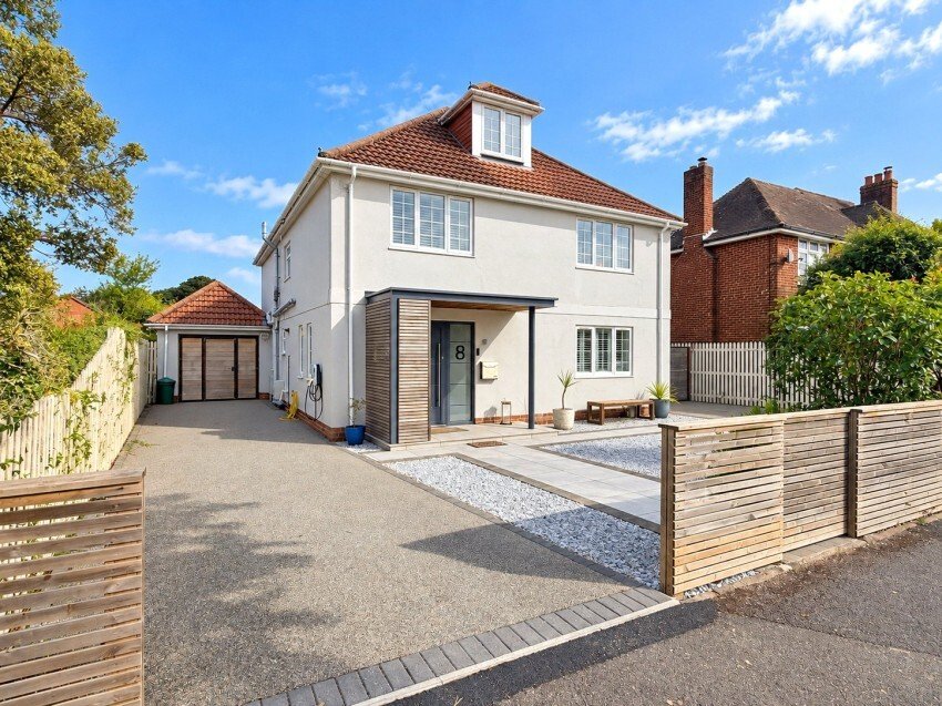 House in Lymington, England 1 - 18939591