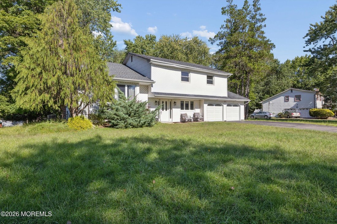 House in Marlboro Township, New Jersey, United States 3 - 18939341