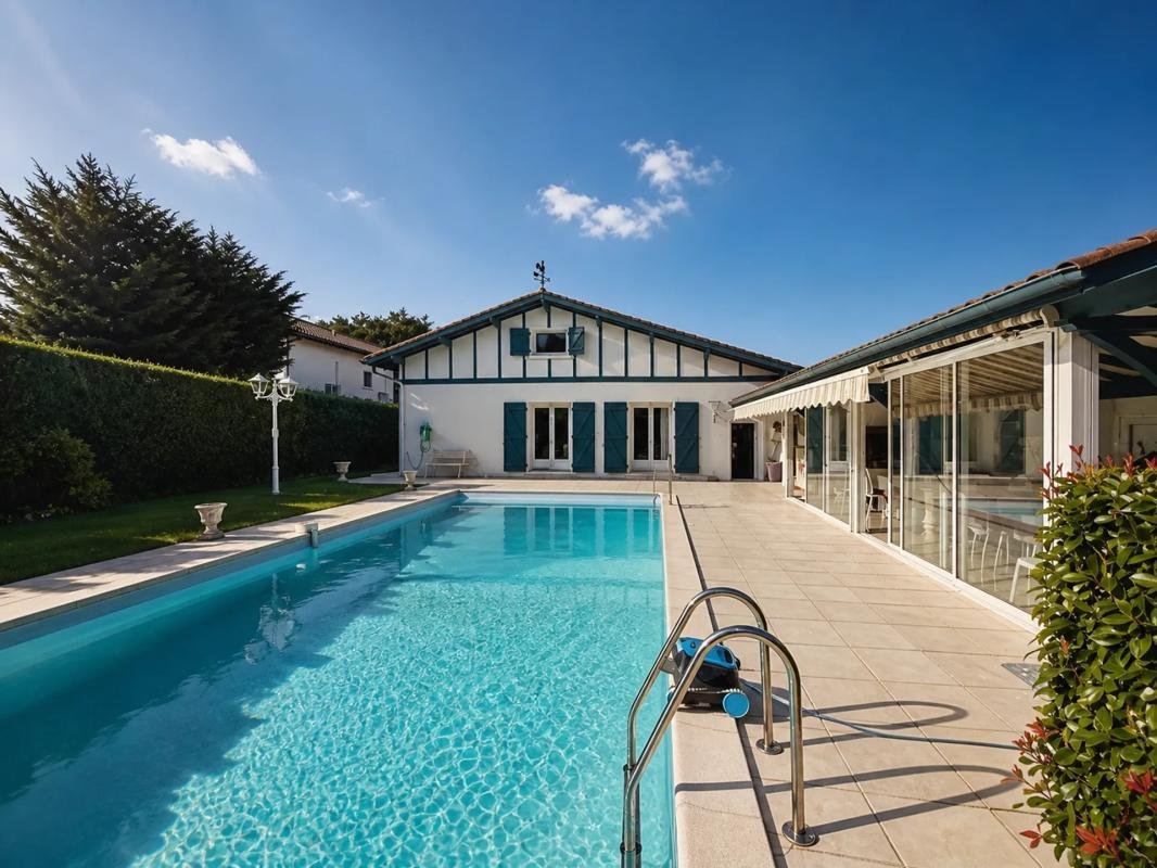 House in La Rochefoucauld-Aguilera, Biarritz, France 1 - 18943917