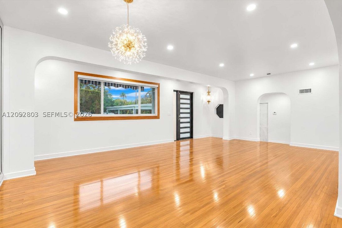House in Miami, Florida, United States 4 - 18943052