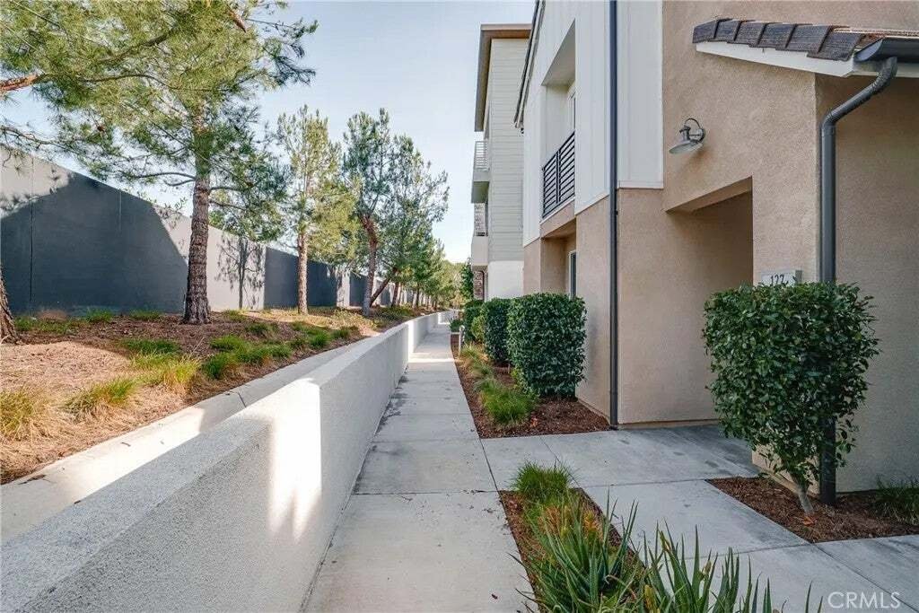 Condo in Irvine, California, United States 2 - 18943267
