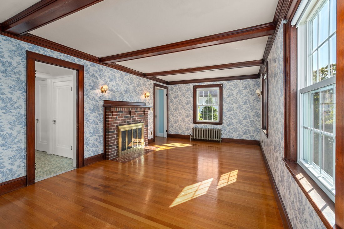 House in Medford, Massachusetts, United States 4 - 18941686