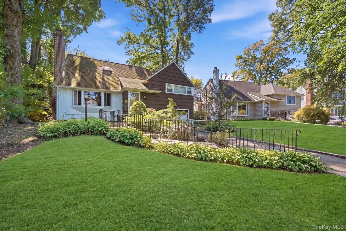 House in Port Washington, New York, United States 3 - 18942314