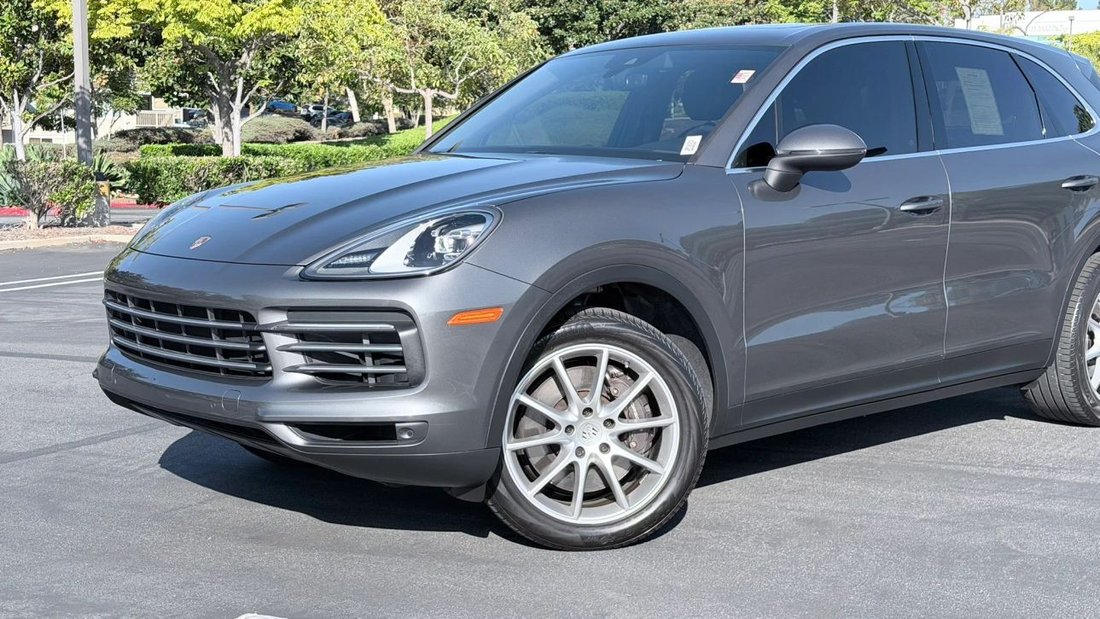 Suv in Laguna Hills, CA, United States 2 - 18944562