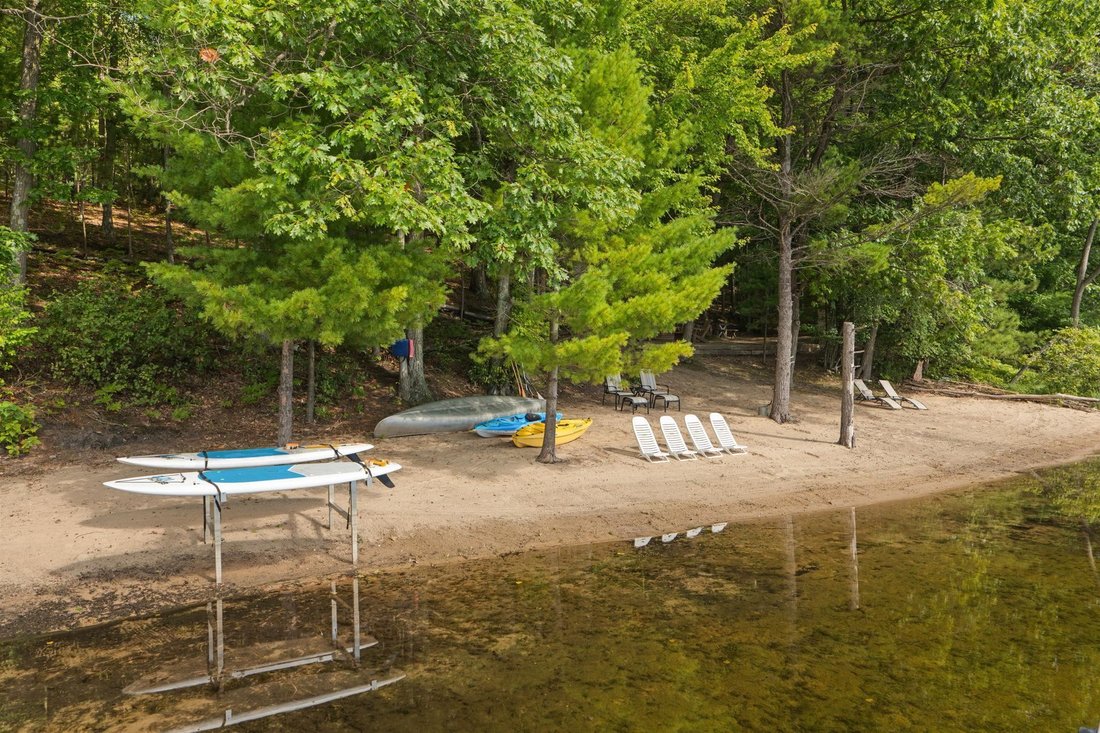 House in Lake Ann, Michigan, United States 5 - 18943396