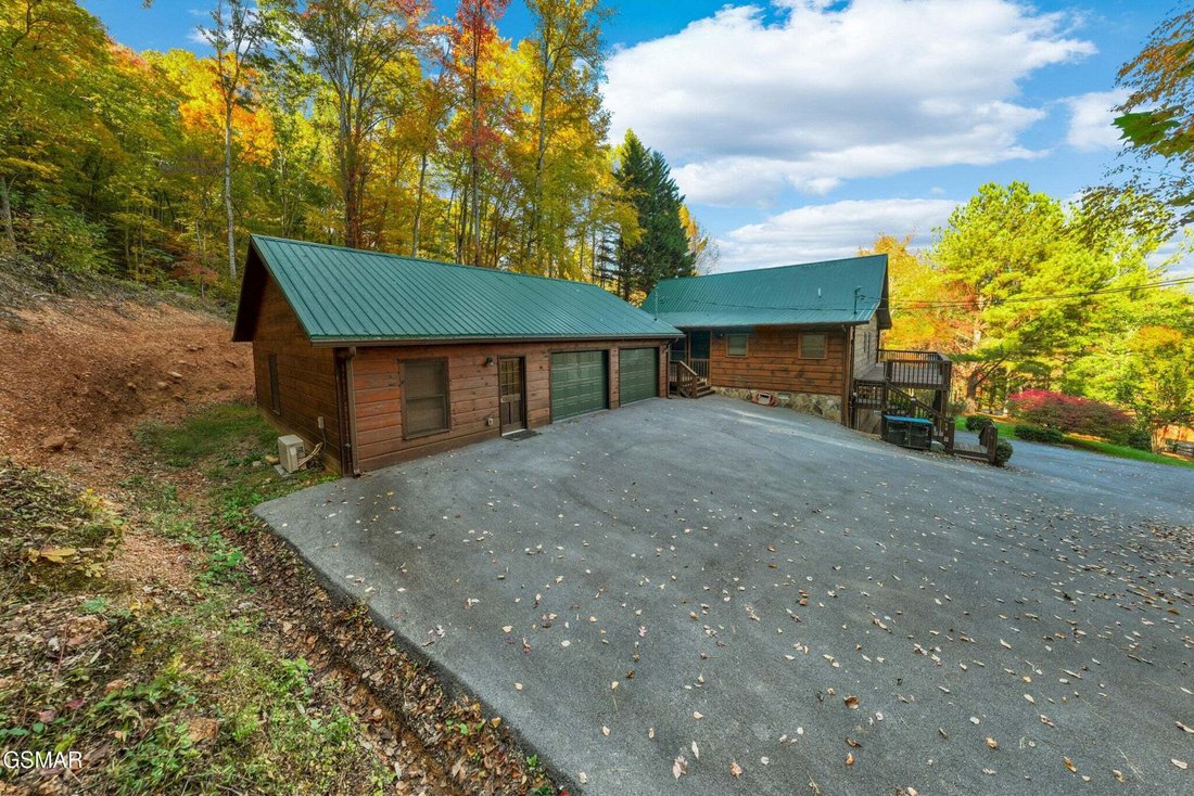 House in Sevierville, Tennessee, United States 1 - 18942614