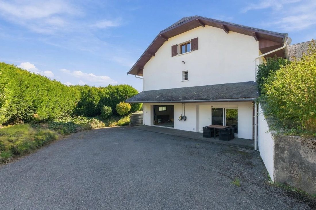 House in La Balme-de-Sillingy, Auvergne-Rhône-Alpes, France 2 - 18943961