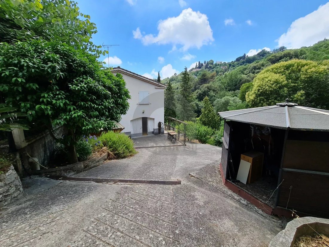 House in Menton, Provence-Alpes-Côte d'Azur, France 3 - 18939731