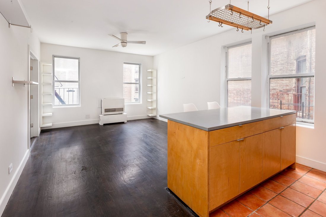 Co Op in New York, New York, United States 2 - 18943738