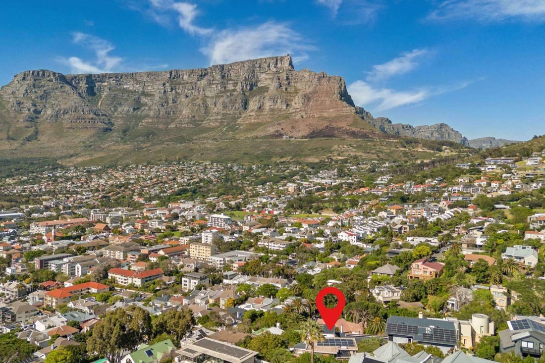House in City Centre, City Bowl, Cape Town 2 - 18939733