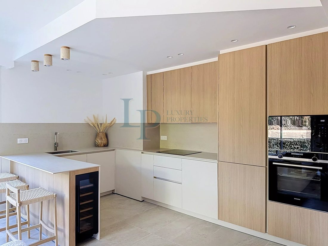 Apartment in La Source, Cannes, France 4 - 18944109