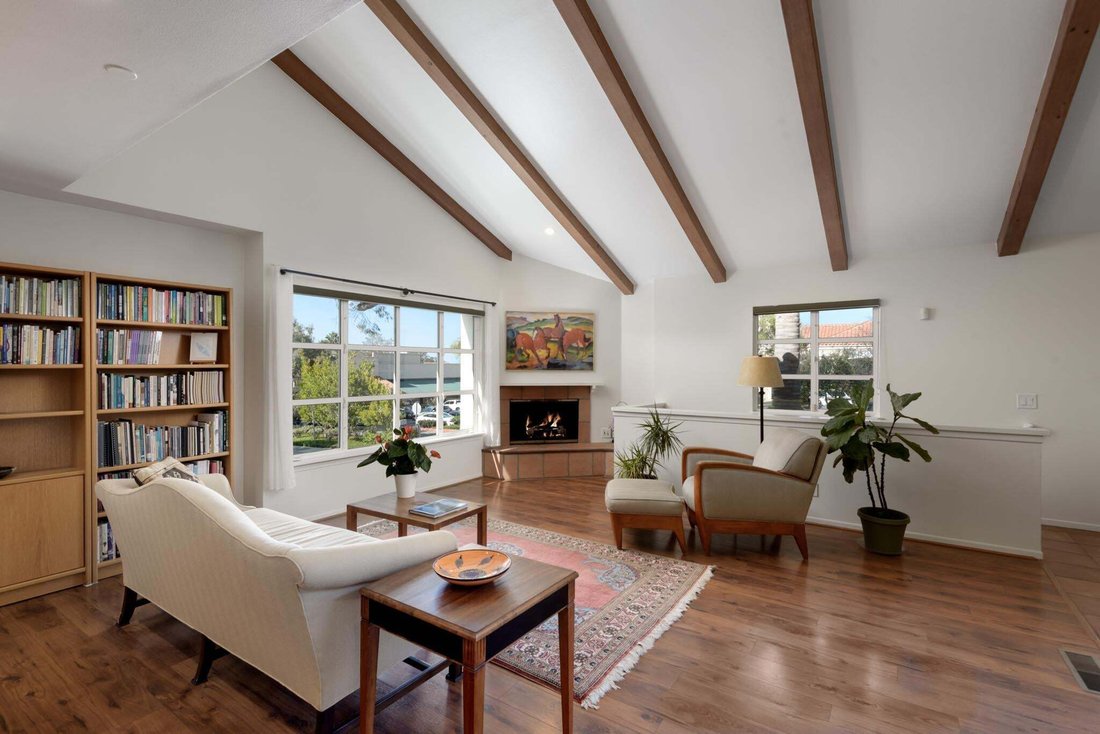 Condo in Santa Barbara, California, United States 1 - 18939304