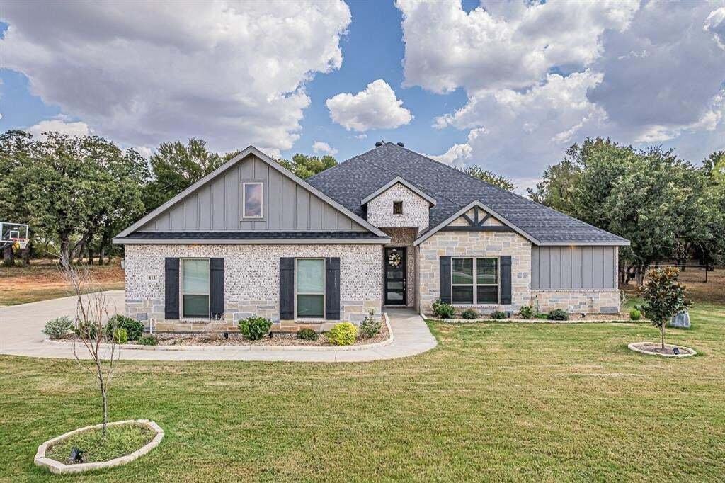 House in Weatherford, Texas, United States 1 - 18939957