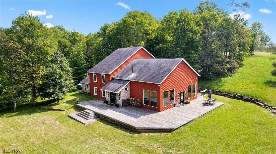 House in Weirton, West Virginia, United States 2 - 18942674