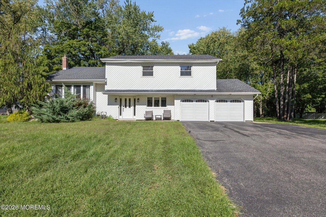 House in Marlboro Township, New Jersey, United States 2 - 18939341