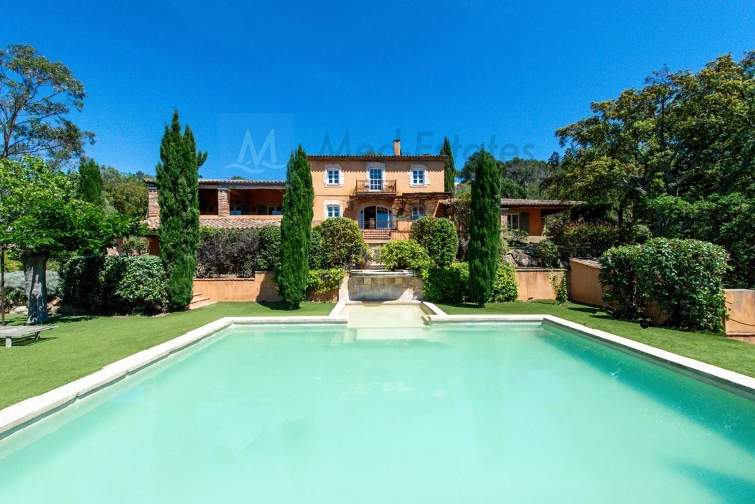 Villa in Sud, Le Luc, France 3 - 14267025