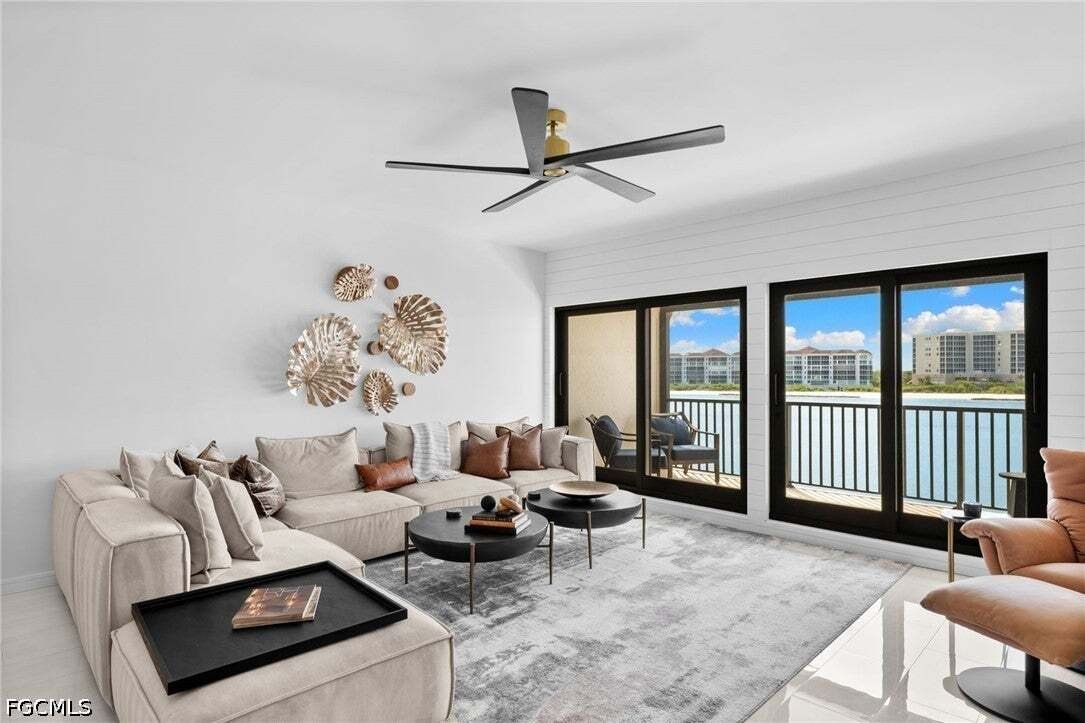 Condo in Naples, Florida, United States 4 - 18941946
