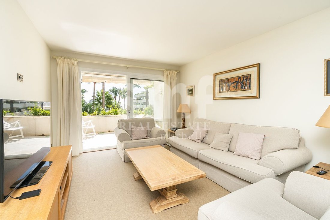 Apartment in Puerto Banus, Marbella, Spain 2 - 18940180