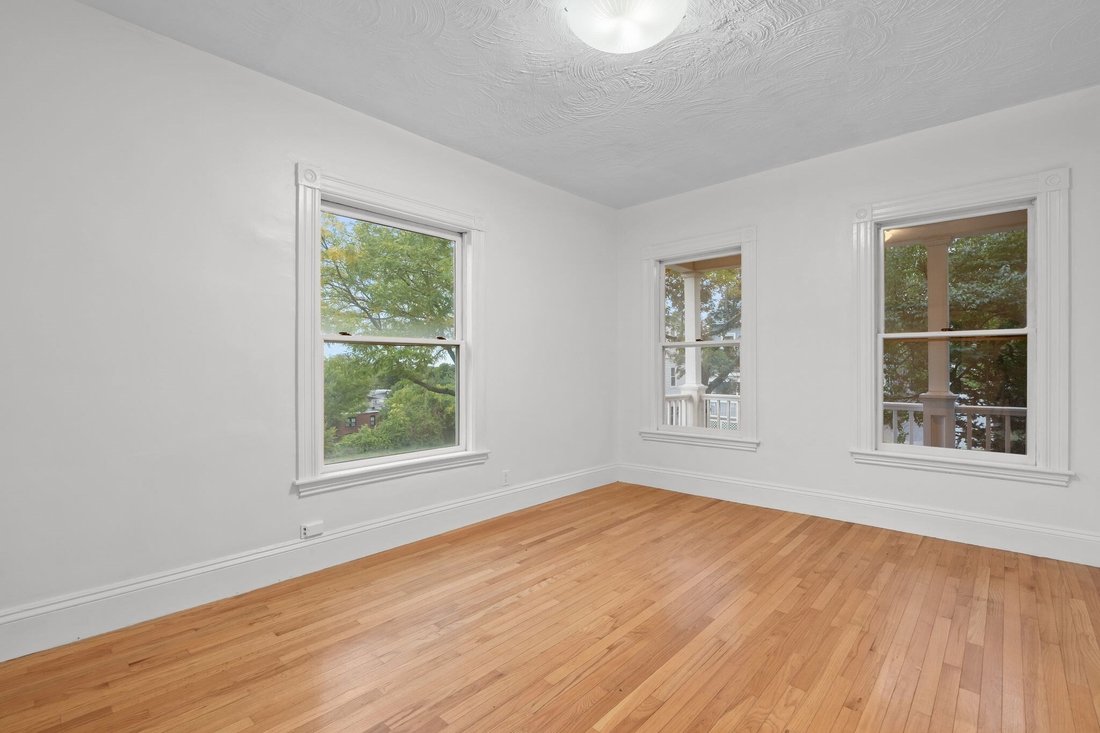 Boston, Massachusetts, United States 5 - 18451230