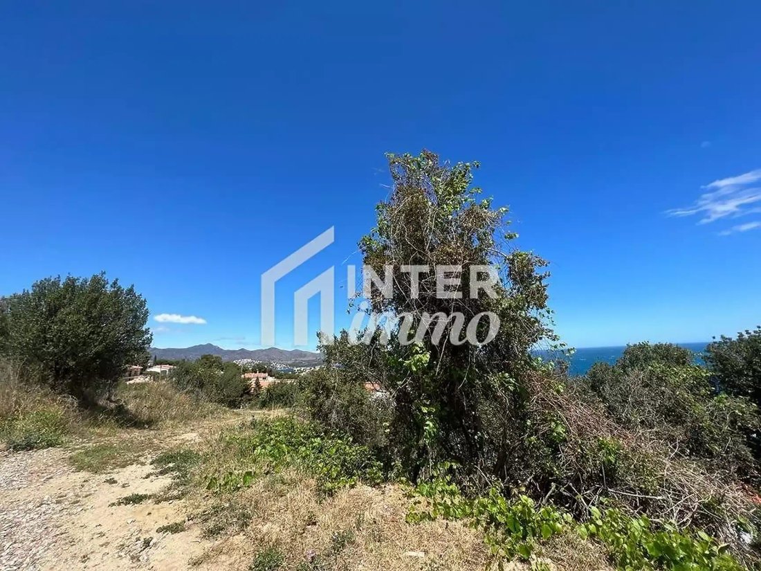 Land in Llanca, Catalonia, Spain 1 - 18934275