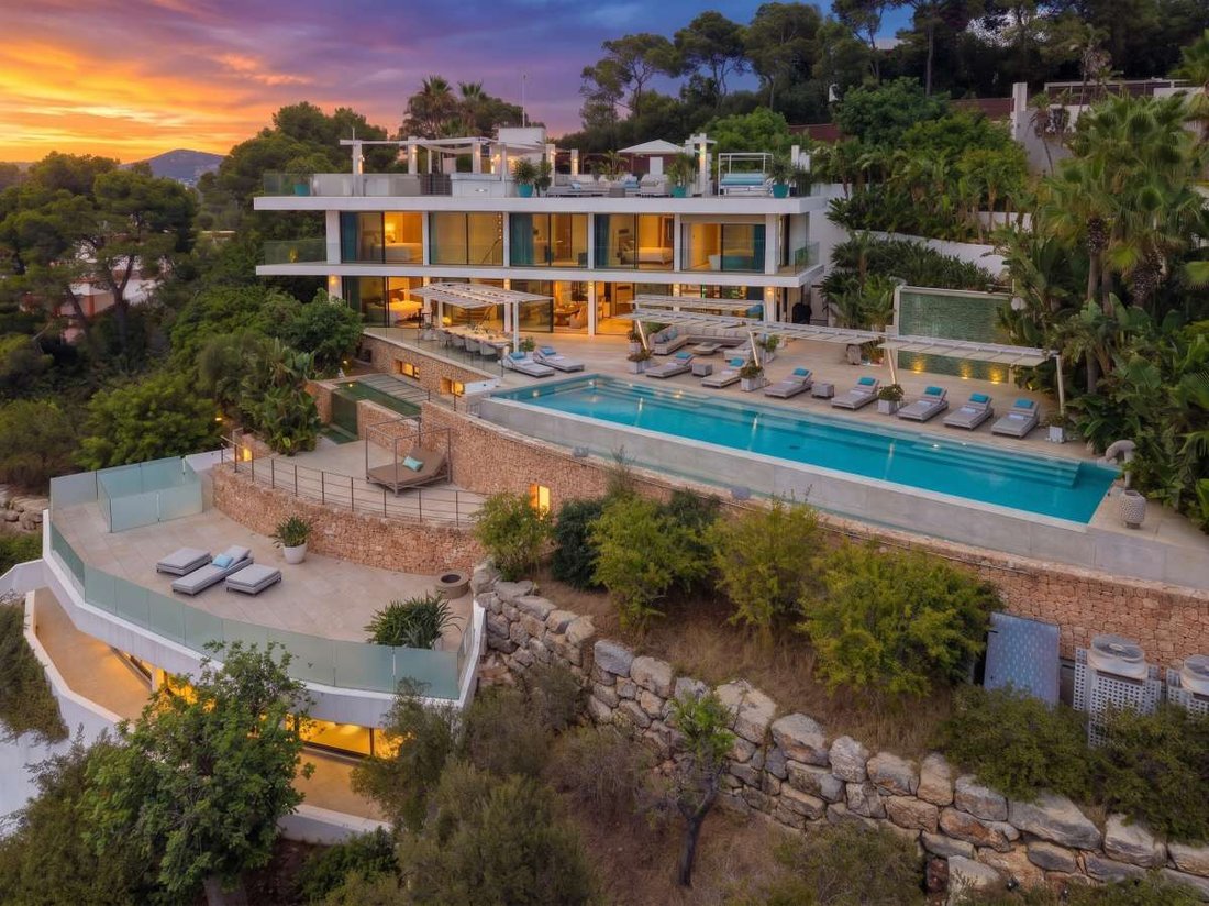 Villa in Roca Llisa, Santa Eularia des Riu, Balearic Islands 3 - 18939883
