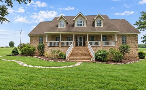 House in Holly Pond, Alabama, United States 1