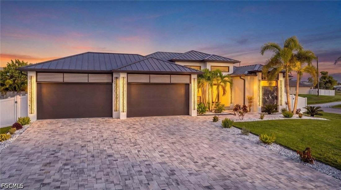 House in Cape Coral, Florida, United States 1 - 18941941