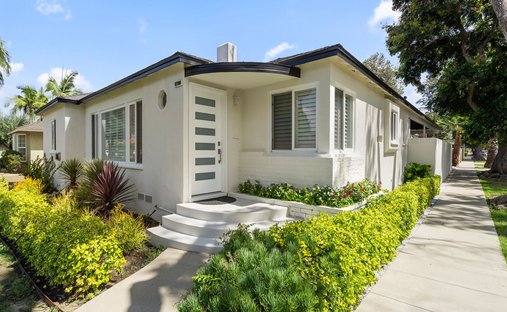 House in Signal Hill, California, United States 1