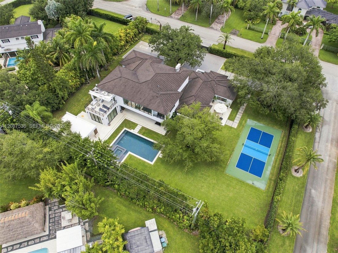 House in Miami, Florida, United States 4 - 18941680