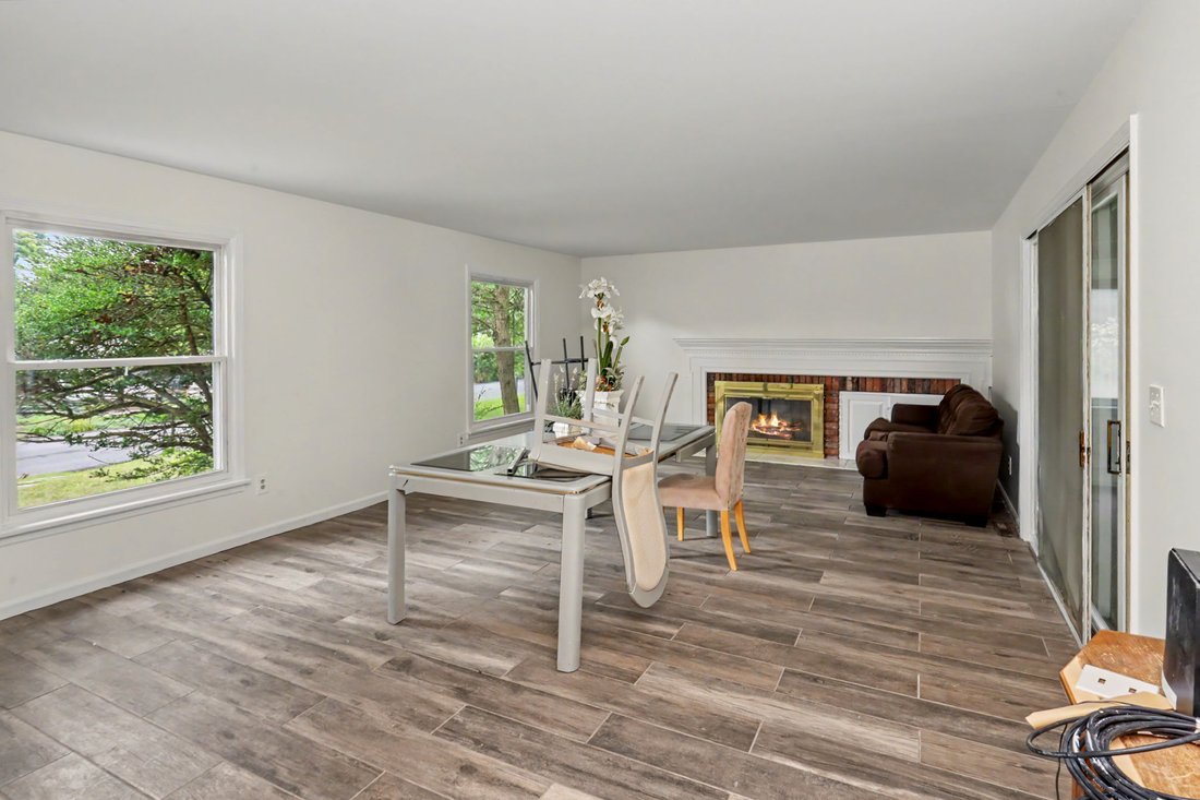House in Woodbury, New York, United States 3 - 18940464