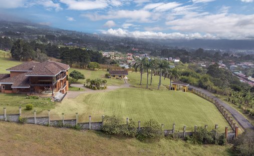 Estate in Santa Cecilia, Heredia Province, Costa Rica 1