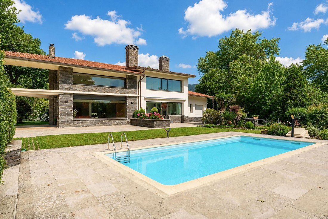 Villa in Irun, Autonome Gemeinschaft Baskenland, Spanien 2 - 16988008