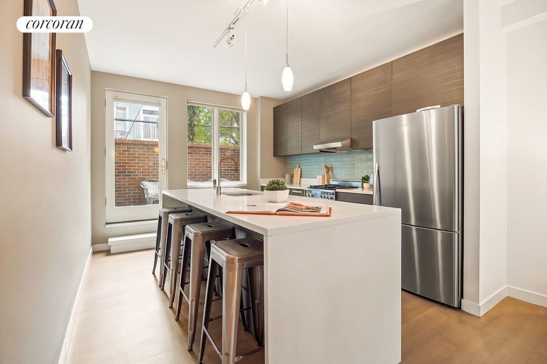 Condo in New York, New York, United States 3 - 18941662