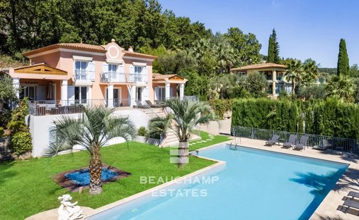 Villa in Grasse, Provence-Alpes-Côte d'Azur, France 1