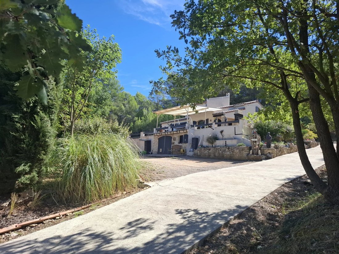 House in La Verdiere, Provence-Alpes-Côte d'Azur, France 2 - 18940574