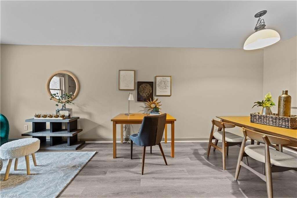 Apartment in Greensboro, North Carolina, United States 5 - 18939633
