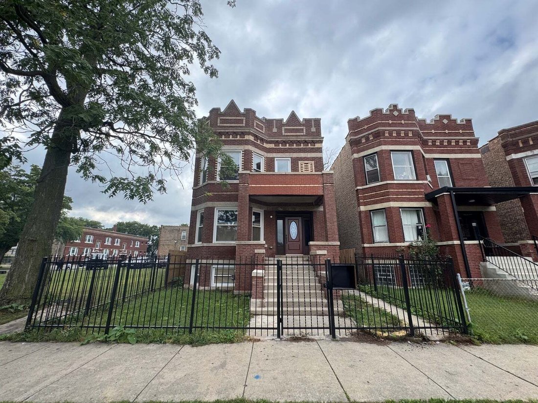 Chicago, Illinois, United States 1 - 18939674