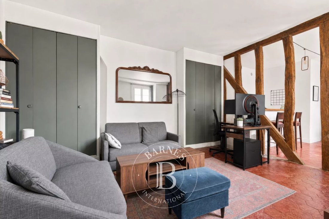 Apartment in Montorgueil-Saint Denis, Paris 2e Arrondissement, Paris 2 - 18939667
