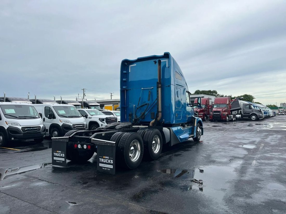 2023 Kenworth T600 T680 Aerodynamic in Miami, FL, United States 4 - 18944658