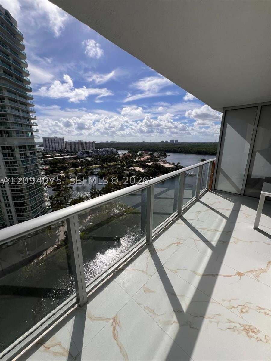 Condo in Golden Beach, Florida, United States 1 - 18939807