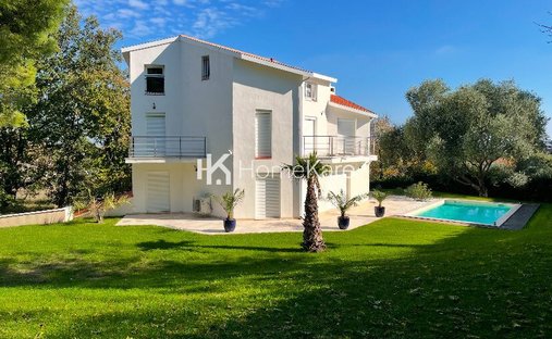 House in La Peyrade, Ramonville-Saint-Agne, France 1
