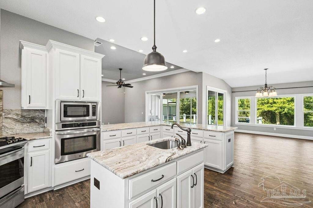 House in Milton, Florida, United States 5 - 18942374