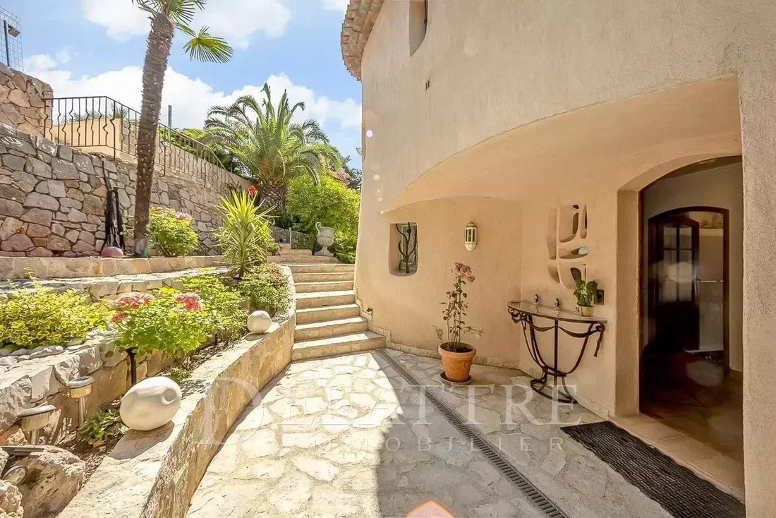 Villa in Mougins, Provence-Alpes-Côte d'Azur, France 3 - 18940319